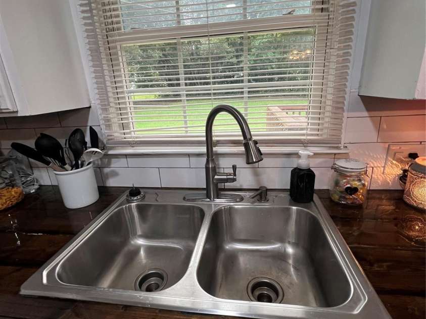 305 Locust Avenue, Locust, NC 28097.  MLS# CAR4288365, YatesRealty ID 31595. 