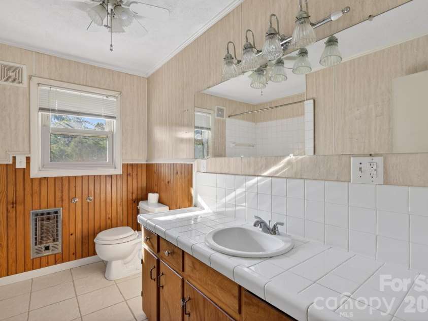 4024 Piney Road, Morganton, NC 28655.  MLS# CAR4384406, YatesRealty ID 31596. 