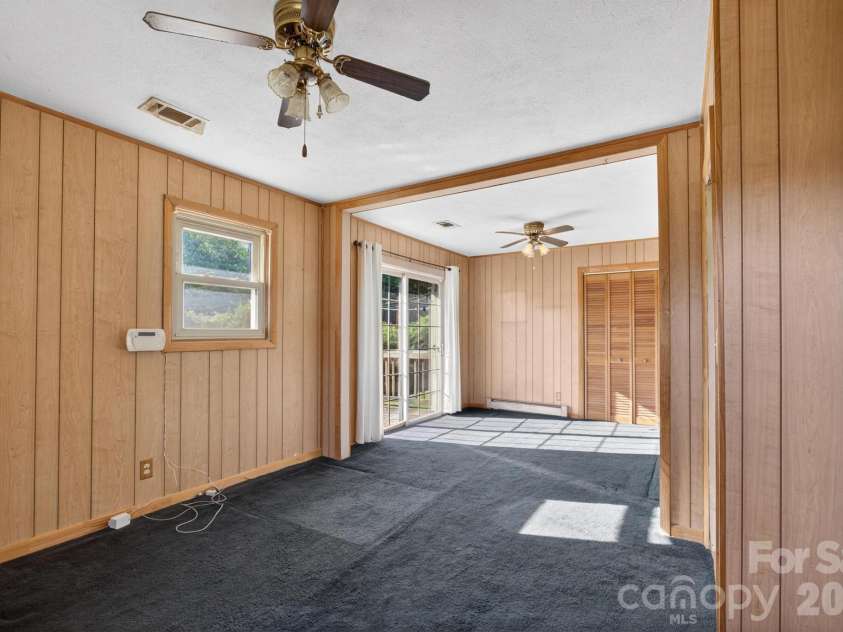 4024 Piney Road, Morganton, NC 28655.  MLS# CAR4384406, YatesRealty ID 31596. 
