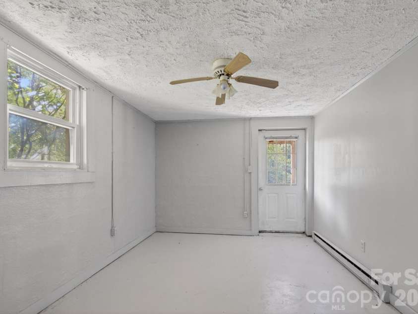4024 Piney Road, Morganton, NC 28655.  MLS# CAR4384406, YatesRealty ID 31596. 