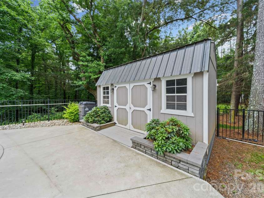 8871 Erbach Lane, Mount Pleasant, NC 28124.  MLS# CAR4394187, YatesRealty ID 31597. 
