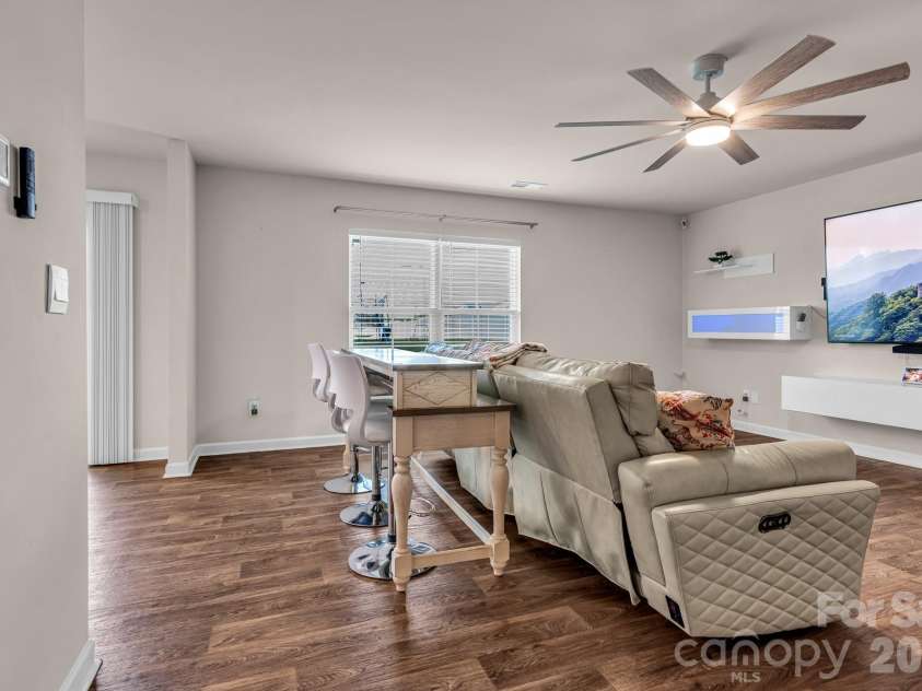 272 Daniel Drive, Lexington, NC 27295.  MLS# CAR4393351, YatesRealty ID 31598. 