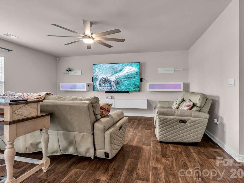 272 Daniel Drive, Lexington, NC 27295.  MLS# CAR4393351, YatesRealty ID 31598. 