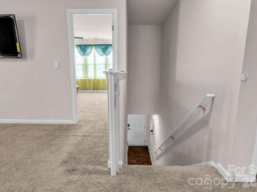 272 Daniel Drive, Lexington, NC 27295.  MLS# CAR4393351, YatesRealty ID 31598. 