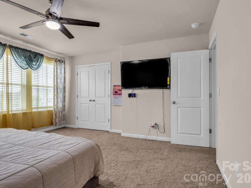272 Daniel Drive, Lexington, NC 27295.  MLS# CAR4393351, YatesRealty ID 31598. 