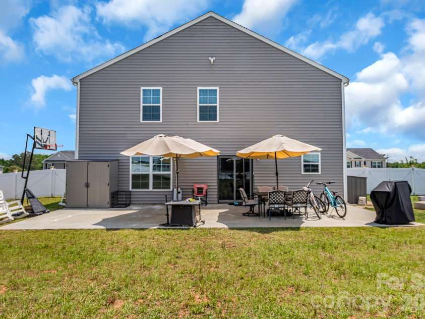272 Daniel Drive, Lexington, NC 27295.  MLS# CAR4393351, YatesRealty ID 31598. 