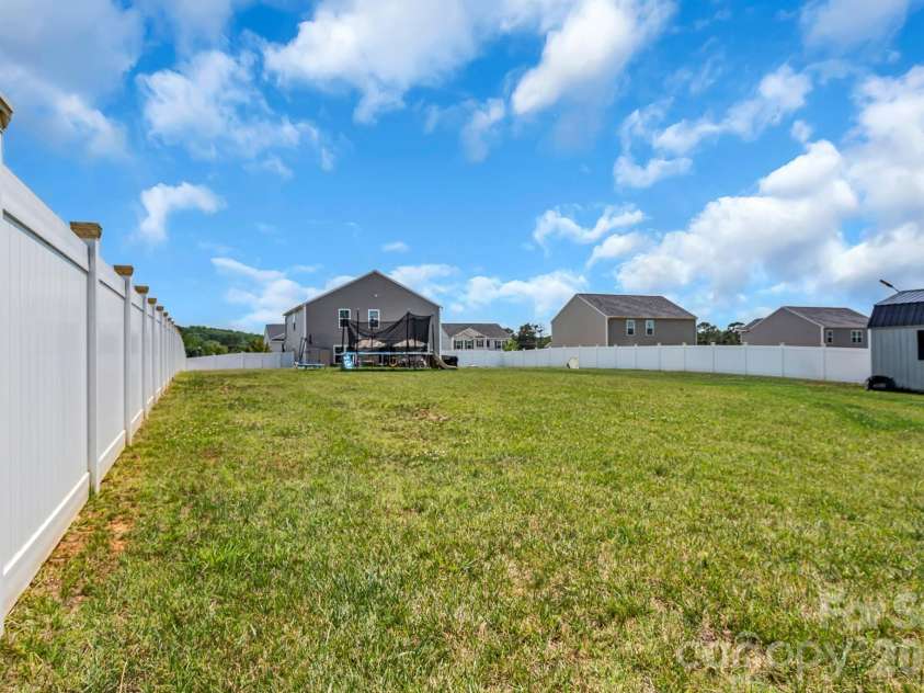 272 Daniel Drive, Lexington, NC 27295.  MLS# CAR4393351, YatesRealty ID 31598. 