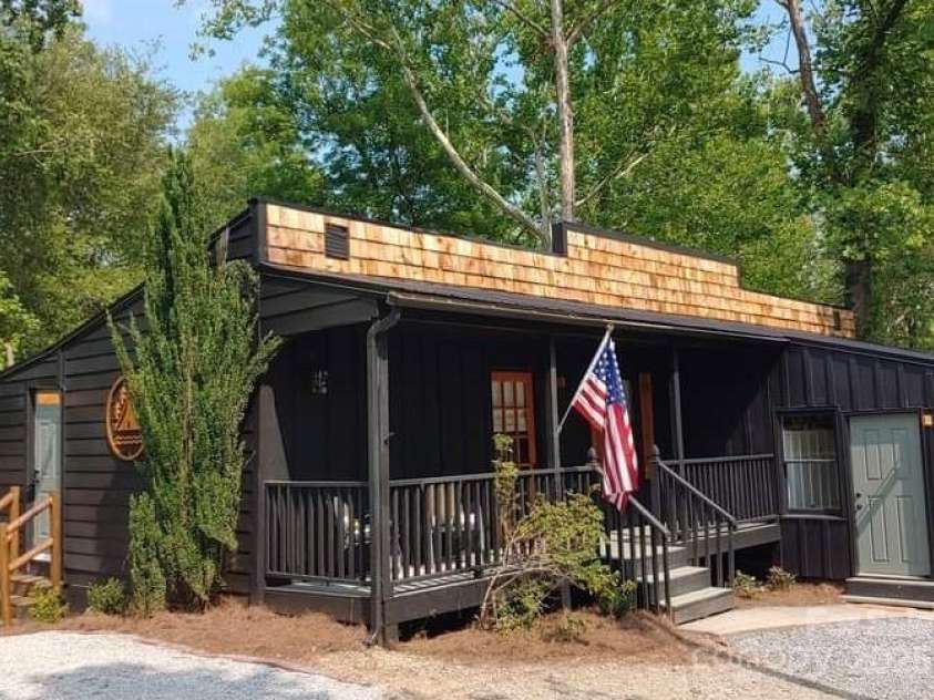 43 Polly Spout Road, Marion, NC 28752.  MLS# CAR4303050, YatesRealty ID 31599. 