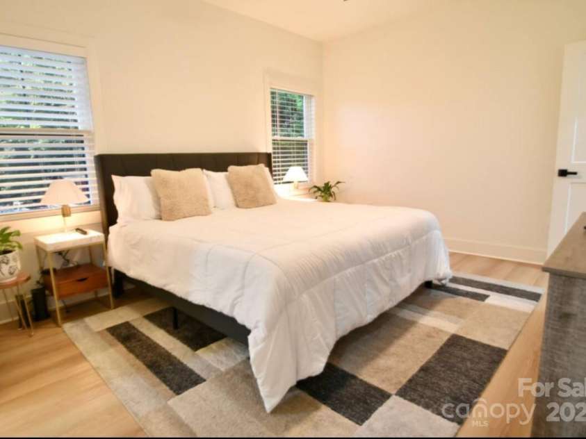 1055 Wellman Street, Gastonia, NC 28054.  MLS# CAR4320447, YatesRealty ID 316. Master Suite