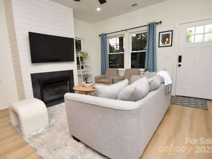 1055 Wellman Street, Gastonia, NC 28054.  MLS# CAR4320447, YatesRealty ID 316. Welcome Home