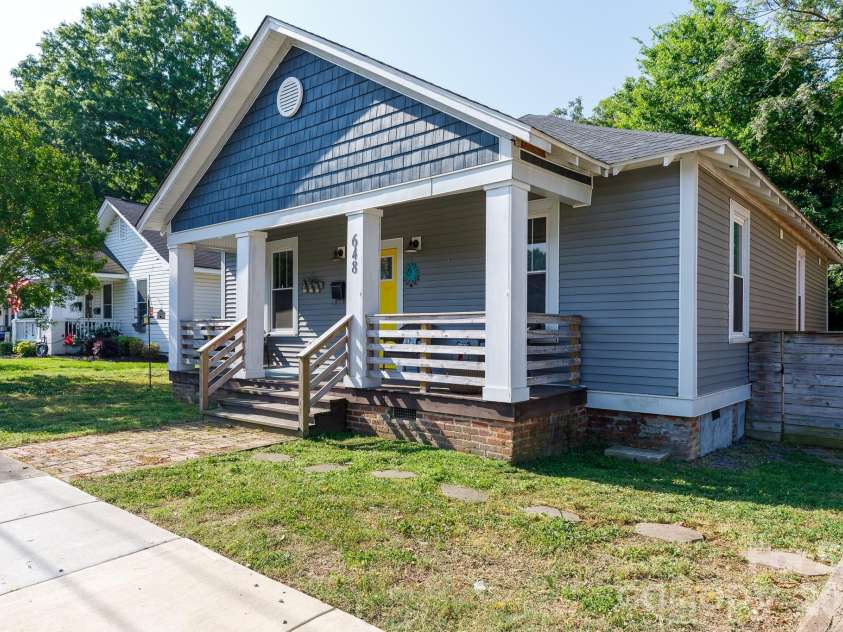 648 Izard Street, Rock Hill, SC 29730.  MLS# CAR4373448, YatesRealty ID 31600. 