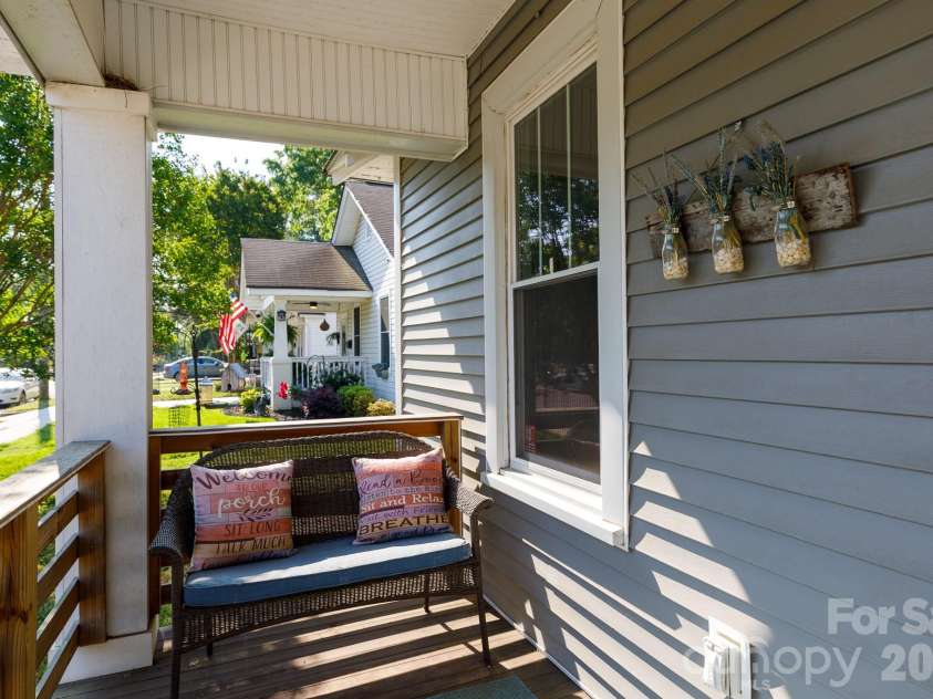 648 Izard Street, Rock Hill, SC 29730.  MLS# CAR4373448, YatesRealty ID 31600. 