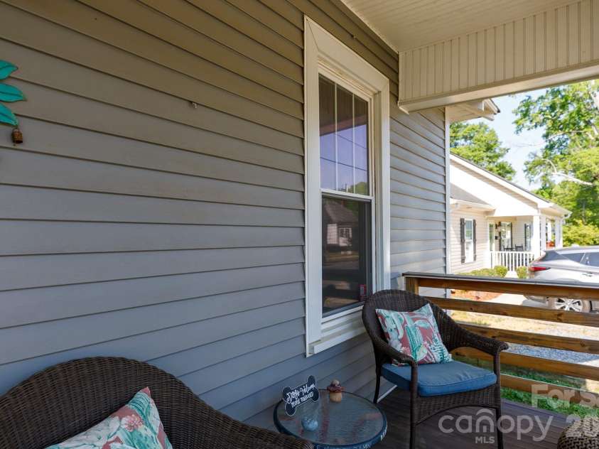 648 Izard Street, Rock Hill, SC 29730.  MLS# CAR4373448, YatesRealty ID 31600. 