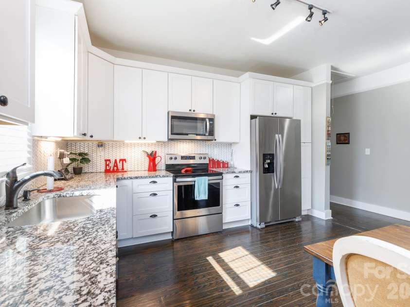 648 Izard Street, Rock Hill, SC 29730.  MLS# CAR4373448, YatesRealty ID 31600. 