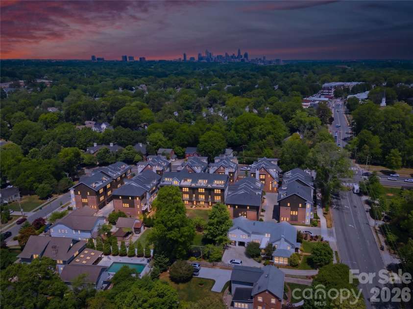 3060 Selwyn Avenue, Charlotte, NC 28209.  MLS# CAR4375159, YatesRealty ID 31601. 