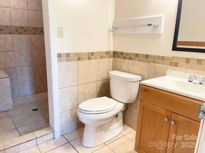 5679 Styers Ferry Road, Clemmons, NC 27012.  MLS# CAR4287916, YatesRealty ID 31601. 