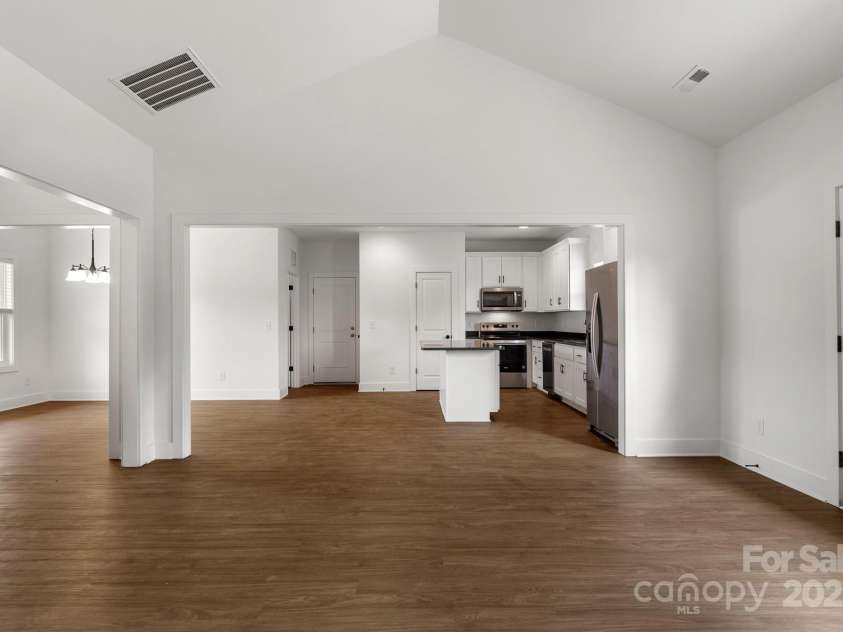 6201 Long Branch Road, Salisbury, NC 28147.  MLS# CAR4157316, YatesRealty ID 31602. 