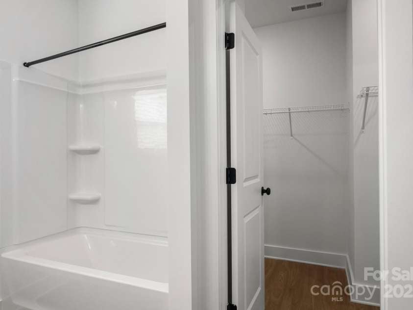 6201 Long Branch Road, Salisbury, NC 28147.  MLS# CAR4157316, YatesRealty ID 31602. 