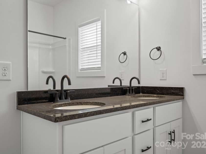 6201 Long Branch Road, Salisbury, NC 28147.  MLS# CAR4157316, YatesRealty ID 31602. 