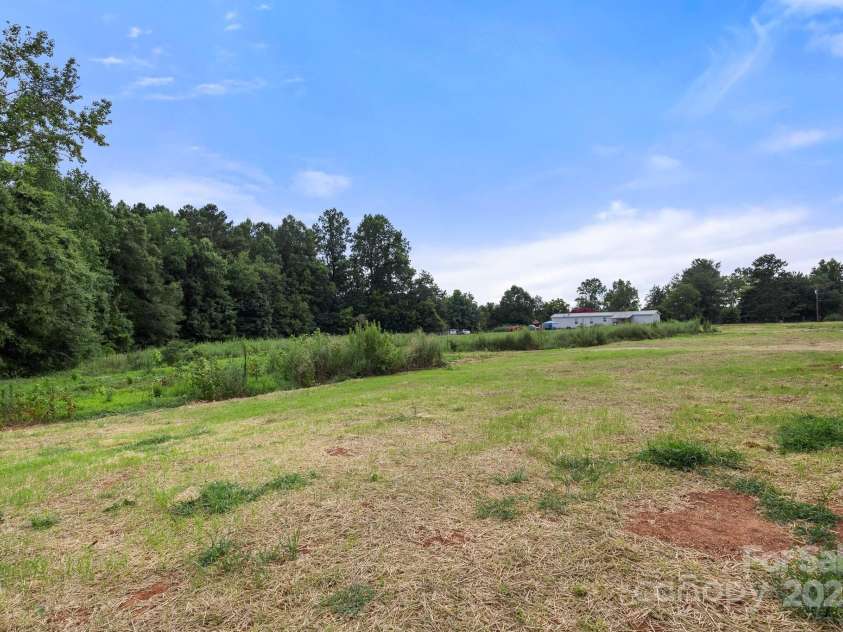 6201 Long Branch Road, Salisbury, NC 28147.  MLS# CAR4157316, YatesRealty ID 31602. 