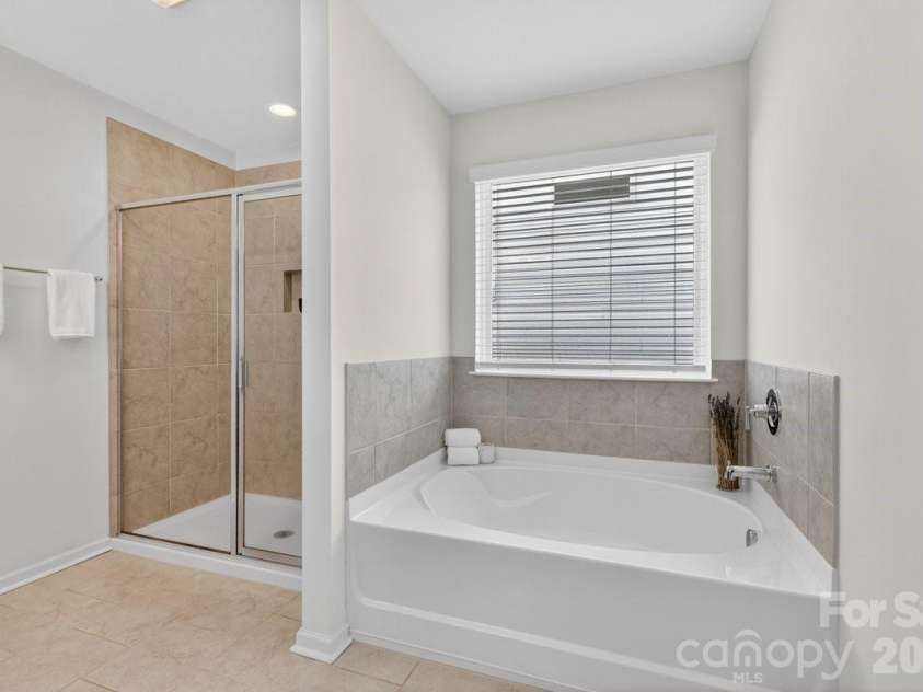 6341 Rocky Wagon Lane, Concord, NC 28025.  MLS# CAR4377280, YatesRealty ID 31602. 