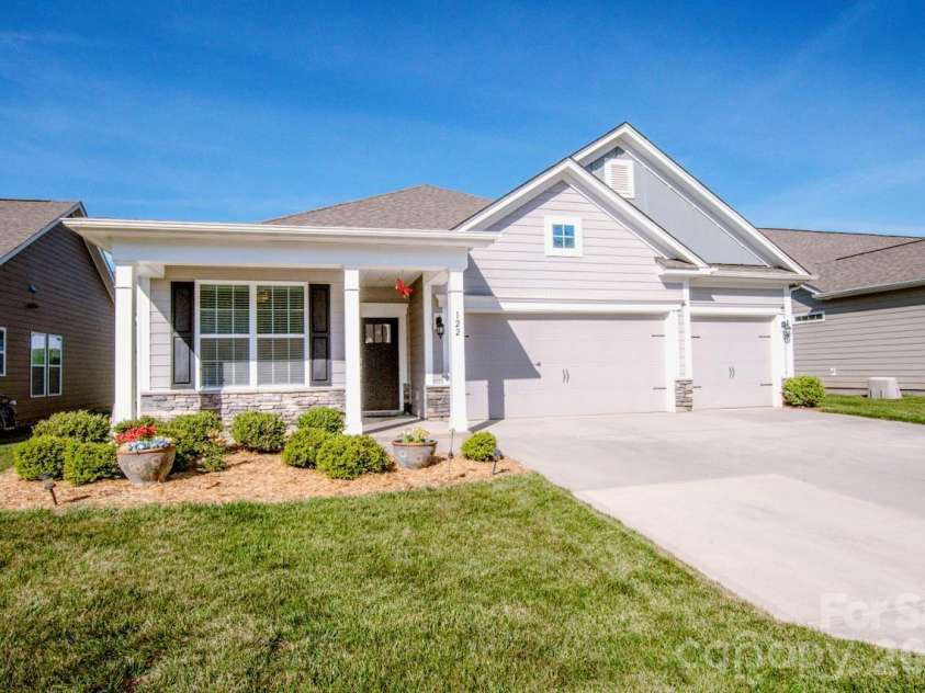 122 Coddle Way, Mooresville, NC 28115.  MLS# CAR4370294, YatesRealty ID 31603. Covered Porch and welcoming entry