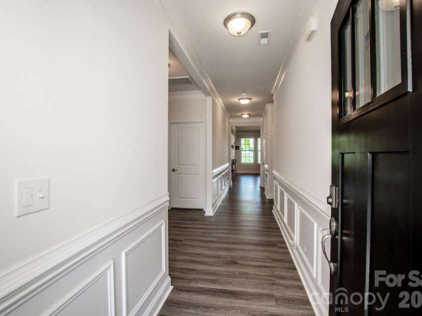 122 Coddle Way, Mooresville, NC 28115.  MLS# CAR4370294, YatesRealty ID 31603. Front Entry Hall has picture frame molding