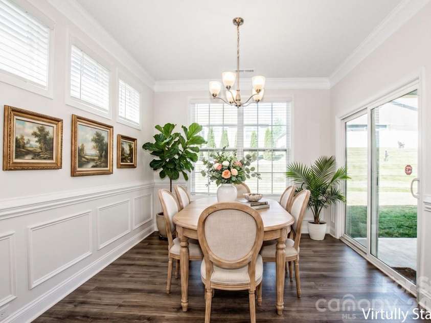 122 Coddle Way, Mooresville, NC 28115.  MLS# CAR4370294, YatesRealty ID 31603. VIRTUALLY STAGED DINING ROOM