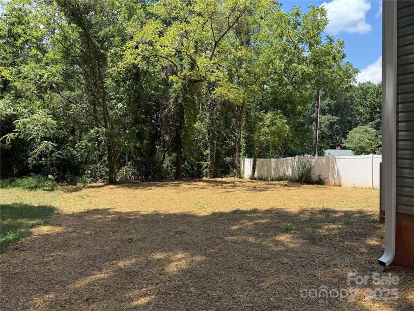 2655 Ashe Avenue, Newton, NC 28658.  MLS# CAR4287601, YatesRealty ID 31603. Actual House