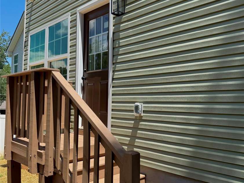 2655 Ashe Avenue, Newton, NC 28658.  MLS# CAR4287601, YatesRealty ID 31603. Actual House