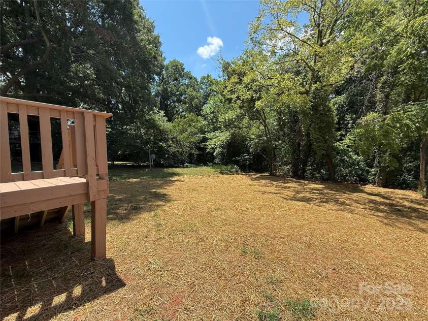 2655 Ashe Avenue, Newton, NC 28658.  MLS# CAR4287601, YatesRealty ID 31603. Actual House