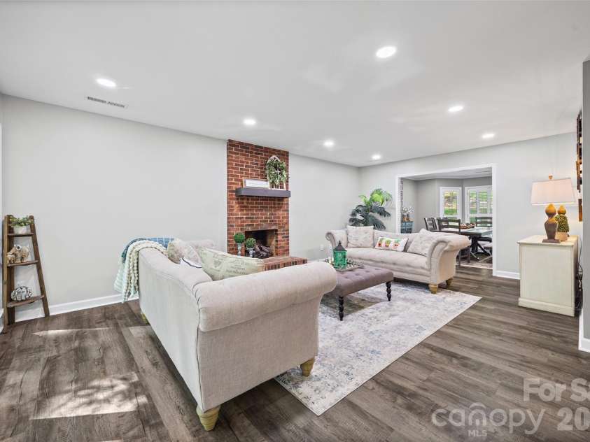 1472 Old Tara Lane, Fort Mill, SC 29708.  MLS# CAR4383287, YatesRealty ID 31604. 