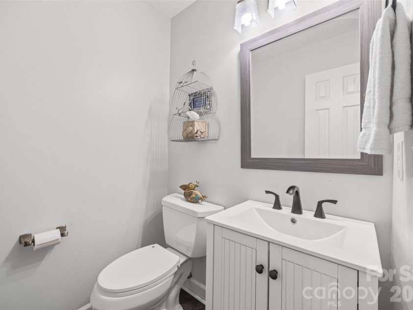 1472 Old Tara Lane, Fort Mill, SC 29708.  MLS# CAR4383287, YatesRealty ID 31604. 