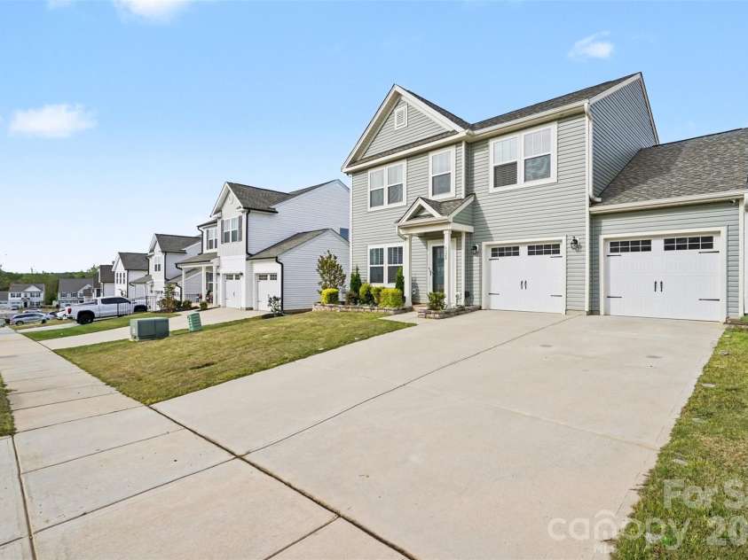 6320 Clarisse Drive, Concord, NC 28025.  MLS# CAR4361740, YatesRealty ID 31606. 