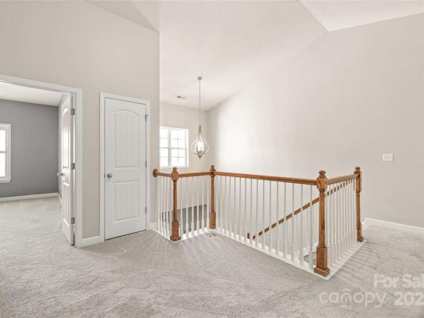 8513 Loxton Circle, Charlotte, NC 28214.  MLS# CAR4226710, YatesRealty ID 31606. Brand new carpet throughout upstairs!