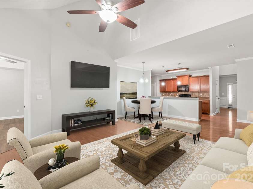 8513 Loxton Circle, Charlotte, NC 28214.  MLS# CAR4226710, YatesRealty ID 31606. Welcome home! Virtually Staged