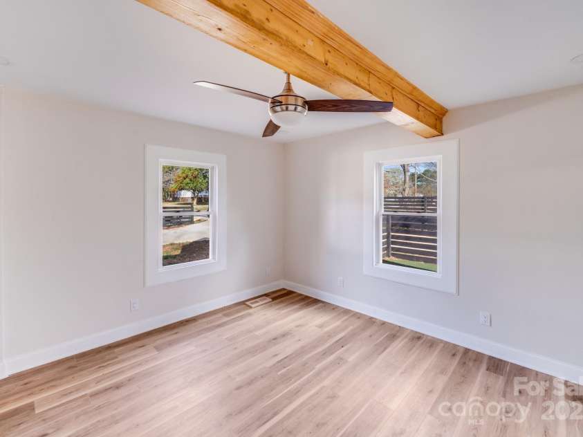 1200 Grace Avenue, Kannapolis, NC 28083.  MLS# CAR4229067, YatesRealty ID 31607. 