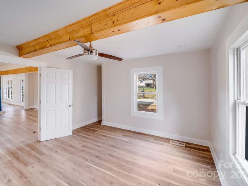 1200 Grace Avenue, Kannapolis, NC 28083.  MLS# CAR4229067, YatesRealty ID 31607. 