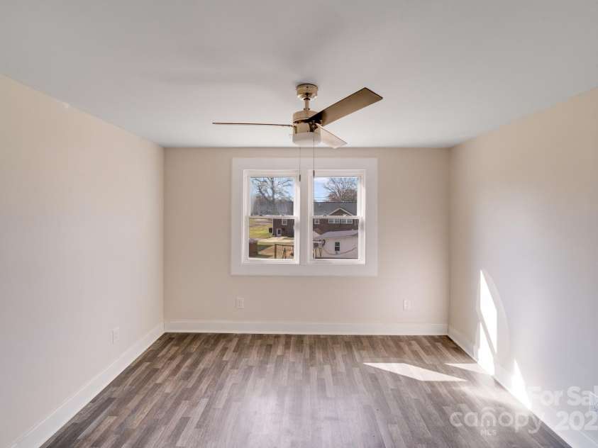 1200 Grace Avenue, Kannapolis, NC 28083.  MLS# CAR4229067, YatesRealty ID 31607. 