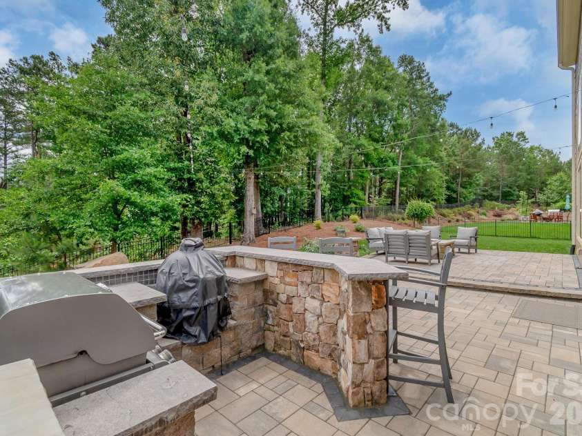 421 Vintage Creek Drive, Weddington, NC 28104.  MLS# CAR4388068, YatesRealty ID 31607. 