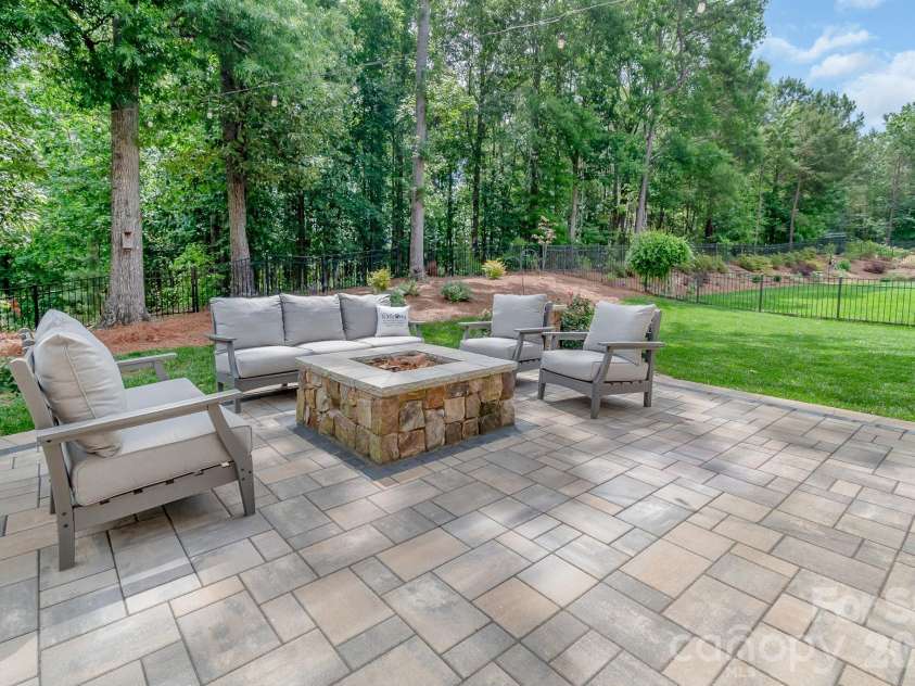 421 Vintage Creek Drive, Weddington, NC 28104.  MLS# CAR4388068, YatesRealty ID 31607. 