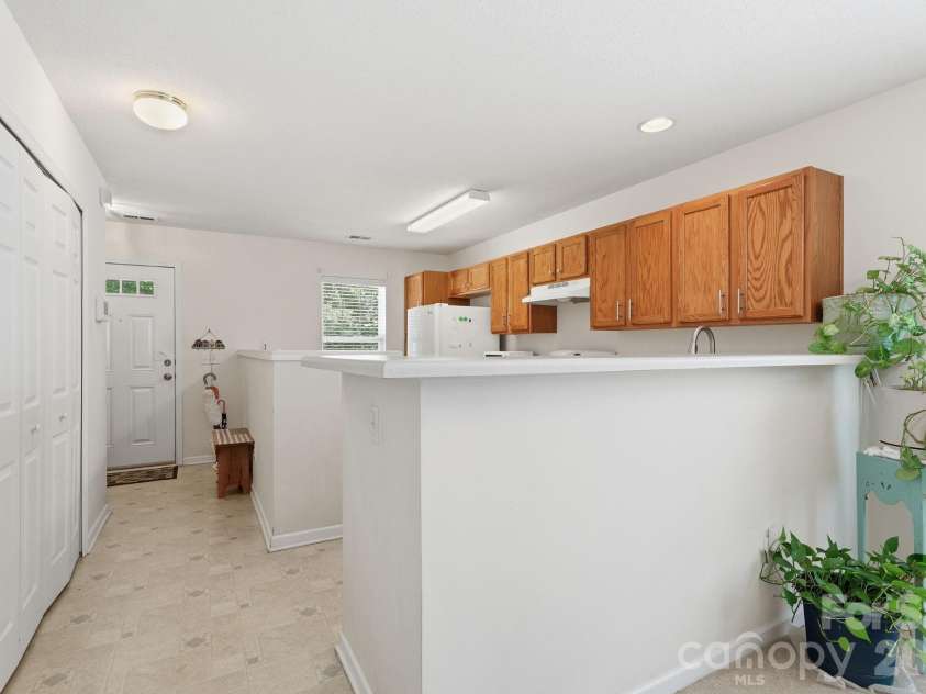 1358 Walnut Hill Drive, Rock Hill, SC 29732.  MLS# CAR4388970, YatesRealty ID 31608. 