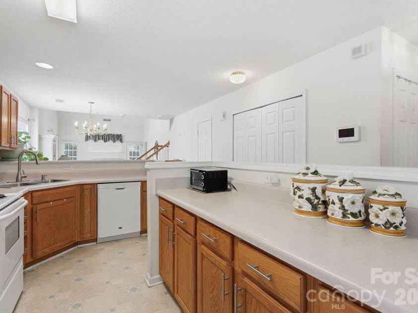 1358 Walnut Hill Drive, Rock Hill, SC 29732.  MLS# CAR4388970, YatesRealty ID 31608. 