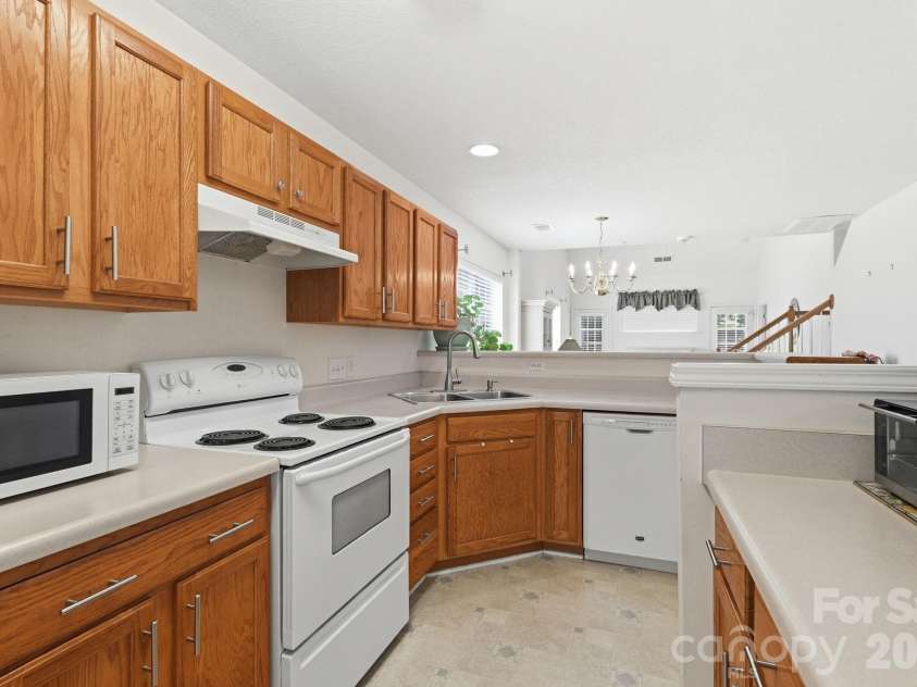 1358 Walnut Hill Drive, Rock Hill, SC 29732.  MLS# CAR4388970, YatesRealty ID 31608. 