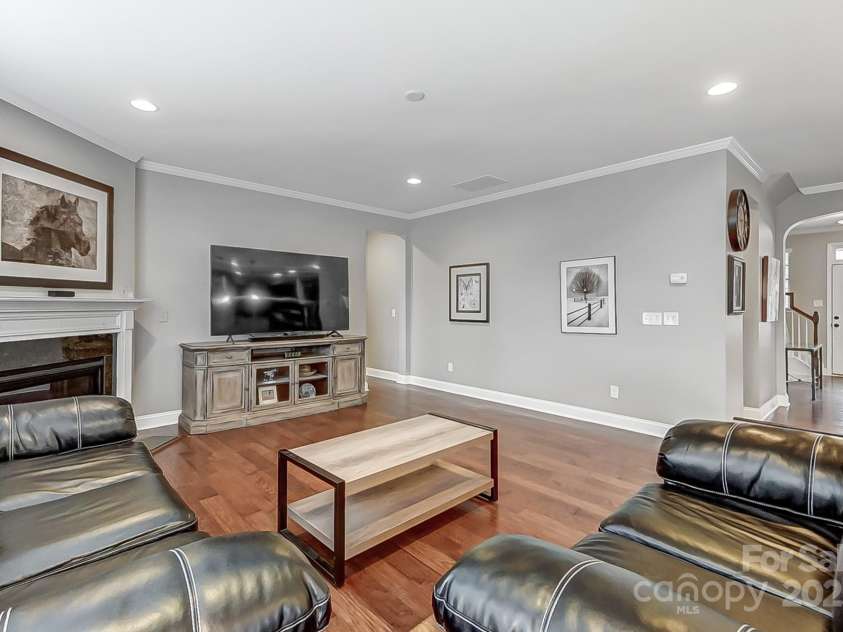 7006 Garden Hill Drive, Huntersville, NC 28078.  MLS# CAR4196907, YatesRealty ID 3161. Great Room