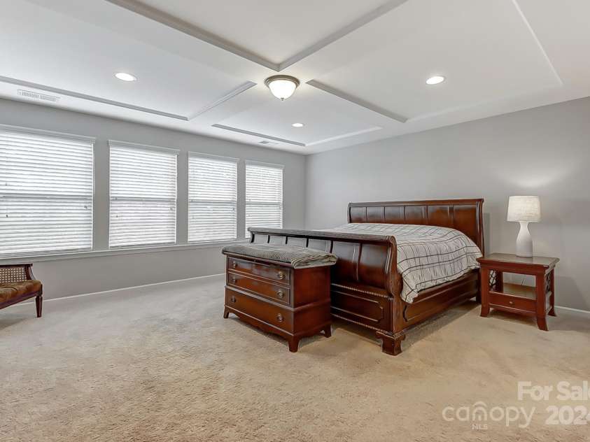 7006 Garden Hill Drive, Huntersville, NC 28078.  MLS# CAR4196907, YatesRealty ID 3161. Owner's Bedroom