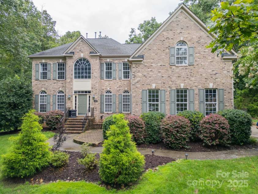 2216 Potter Cove Lane, Weddington, NC 28104.  MLS# CAR4291105, YatesRealty ID 31611. 2216 Potter Cove Ln