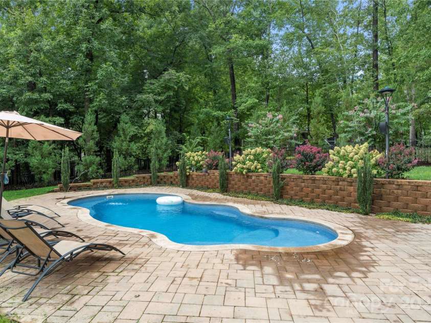 2216 Potter Cove Lane, Weddington, NC 28104.  MLS# CAR4291105, YatesRealty ID 31611. 