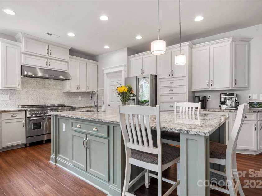 2216 Potter Cove Lane, Weddington, NC 28104.  MLS# CAR4291105, YatesRealty ID 31611. 