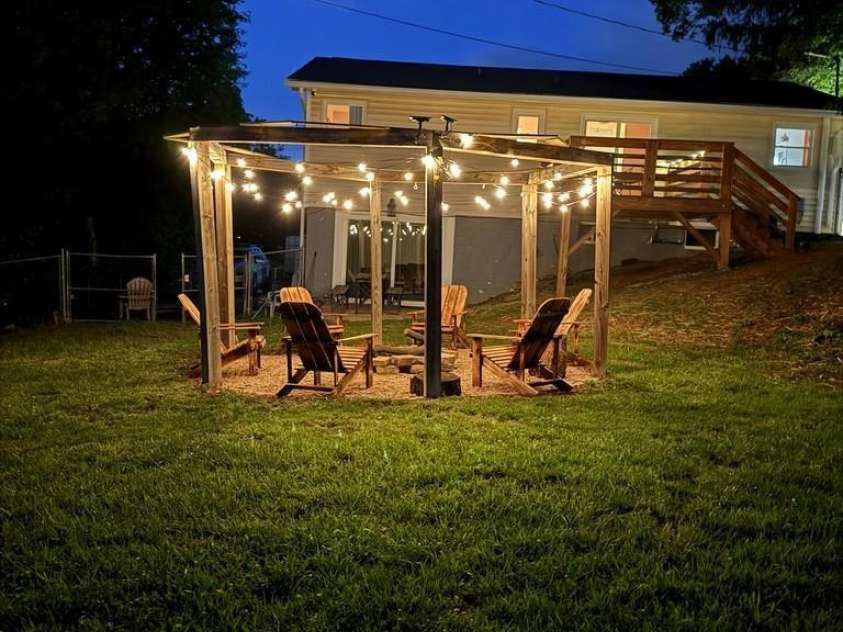 11 Oakley Dogwood Drive, Asheville, NC 28803.  MLS# CAR4277954, YatesRealty ID 31613. 